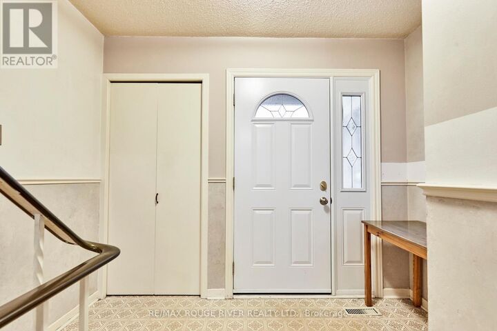 Property Photo:  37 Clover Ridge Drive West 45  ON L1S 3M6 