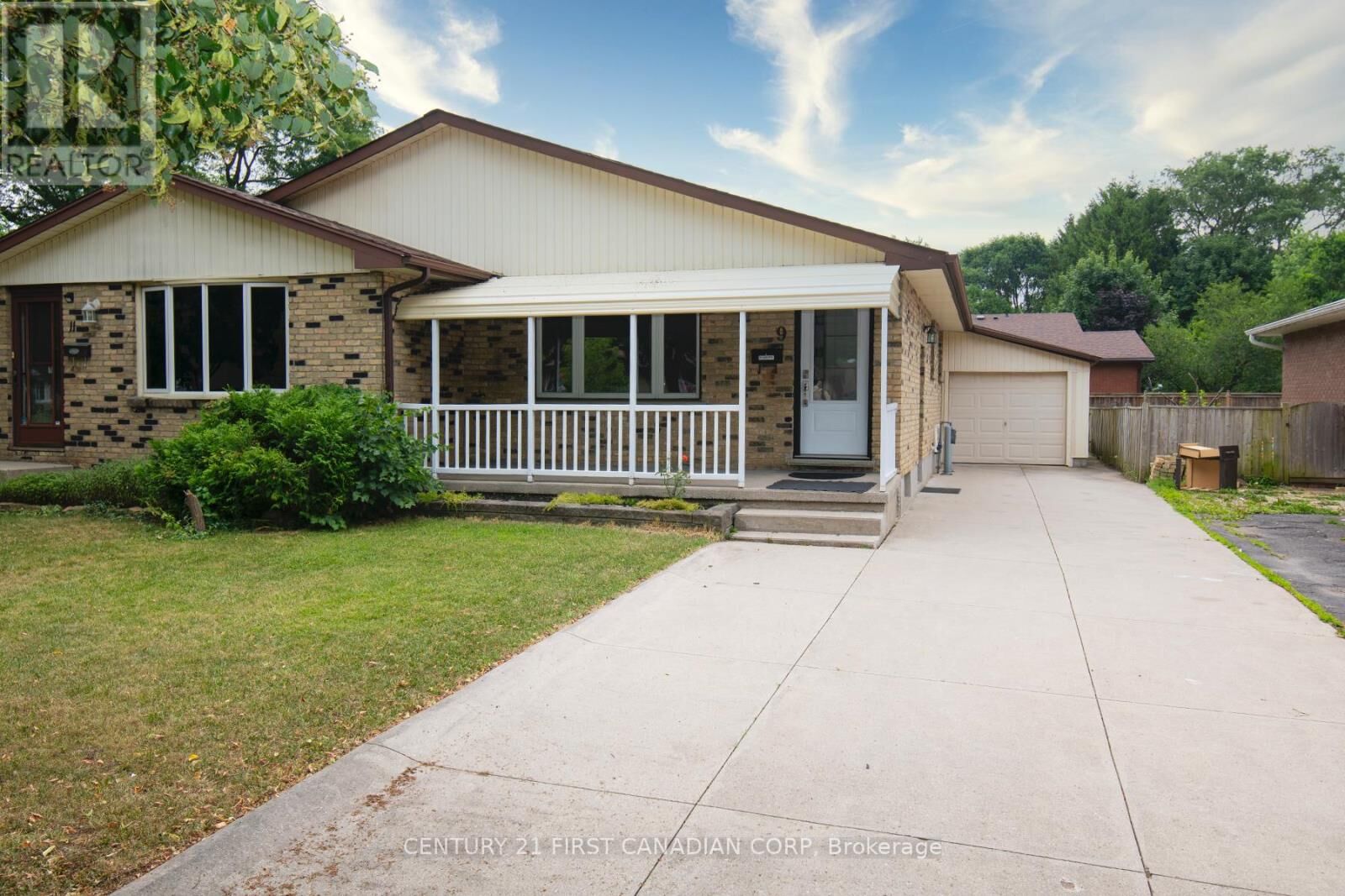 Property Photo:  9 Tilipe Road  ON N5Z 2X3 