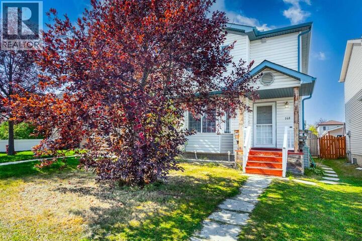 Property Photo:  148 Martin Crossing Crescent Northeast  AB T3J 3S9 