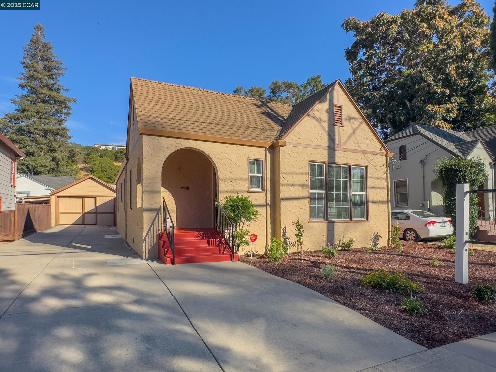 Property Photo:  2535 Alhambra Ave  CA 94553