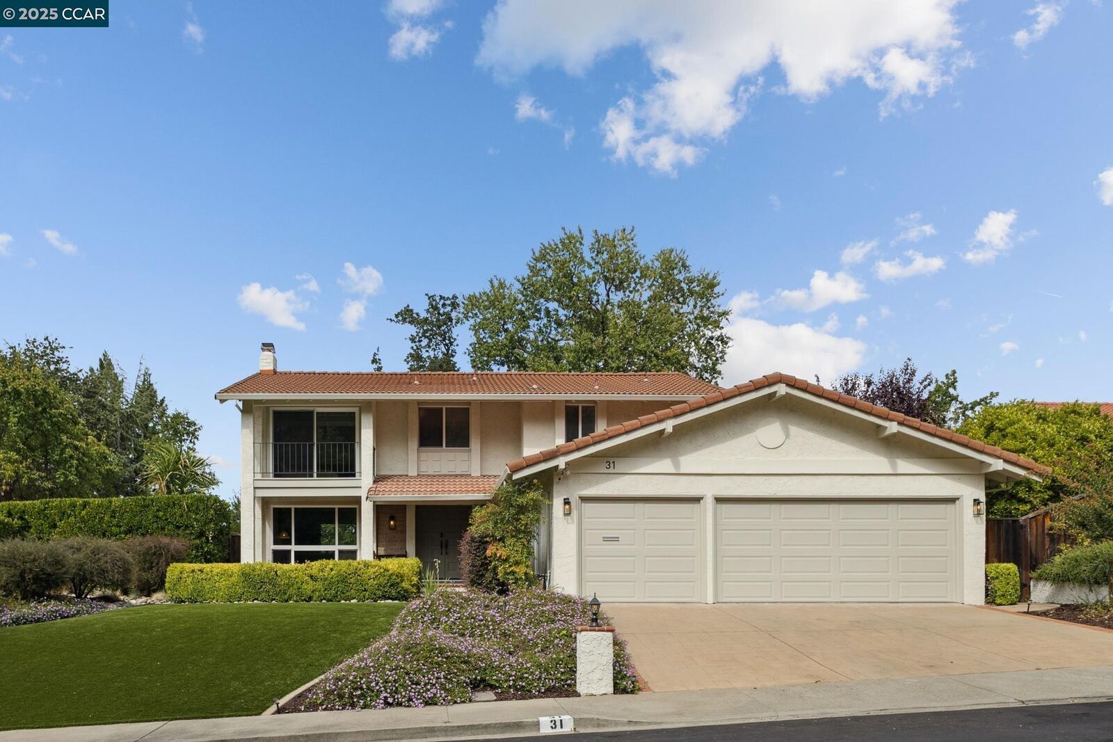 Property Photo: 31 Arabian Ct CA 94596