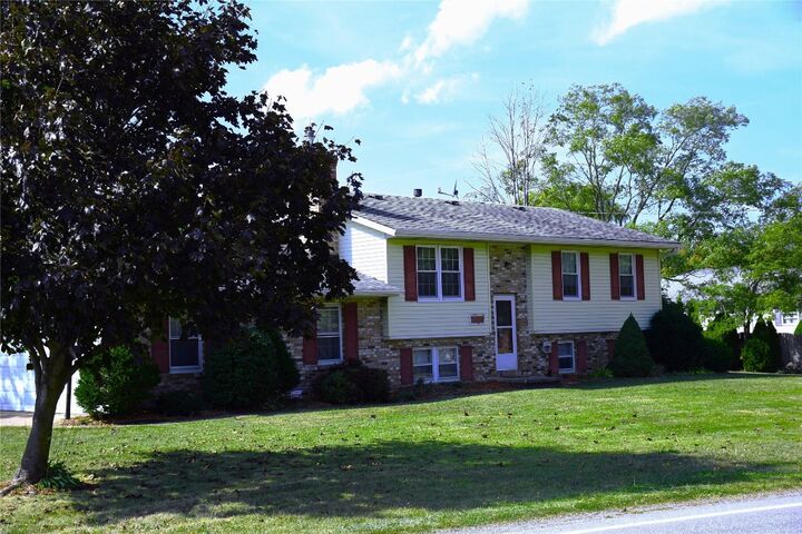 2624 Saltsman Road  Erie PA 16510 photo