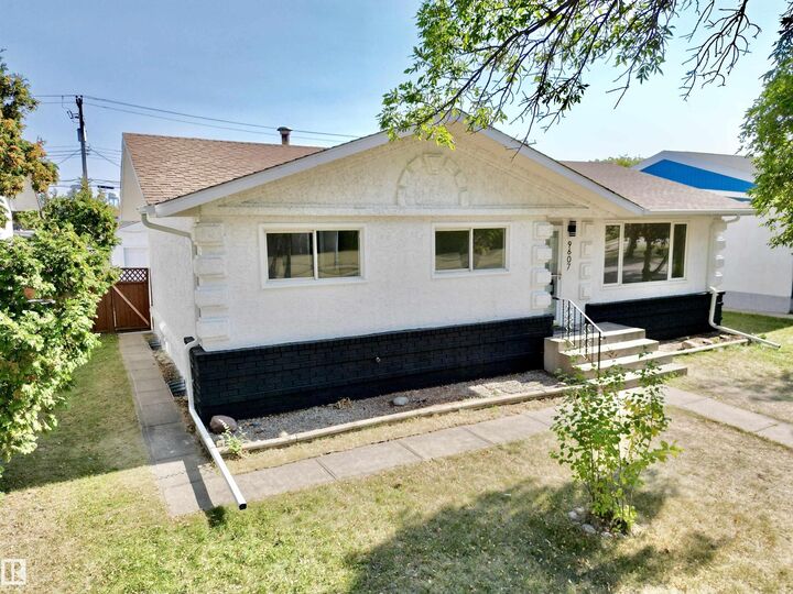 Property Photo:  9607 95 Street  AB T8L 1R9 