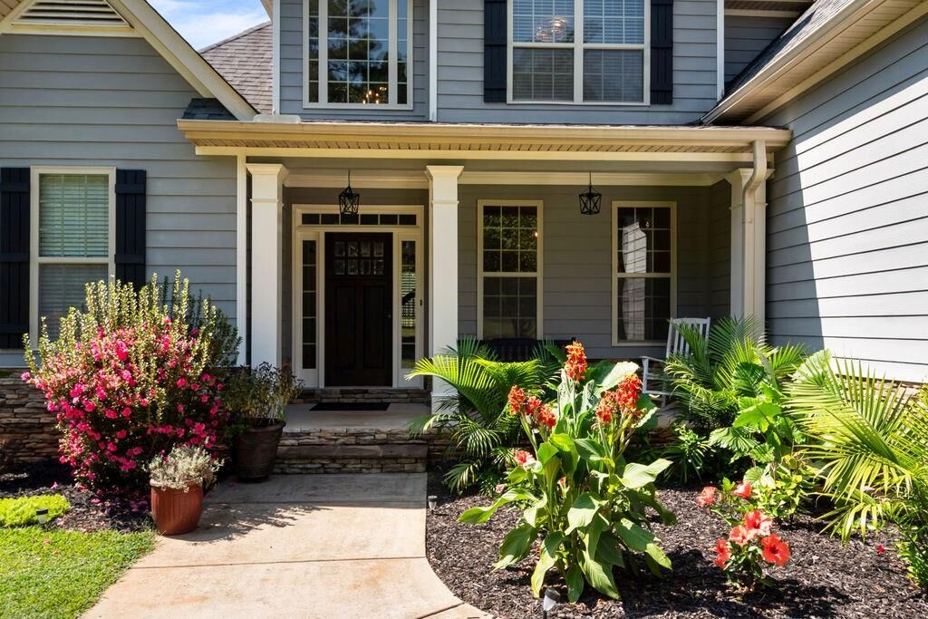 Property Photo: 2725 Gordon Road GA 30276