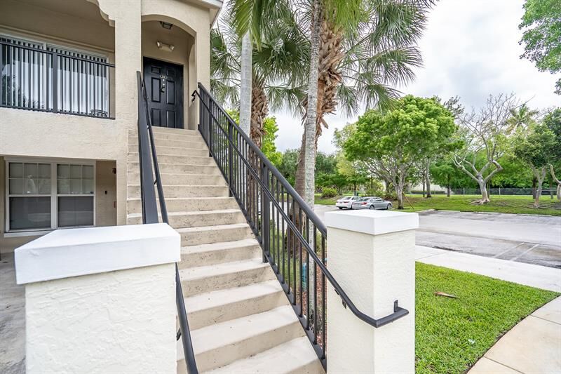 Property Photo:  5800 W Sample Rd 308  FL 33067 