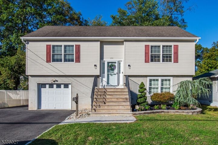 206 Atlantic Dr  Parsippany-Troy Hills Twp. NJ 07054 photo