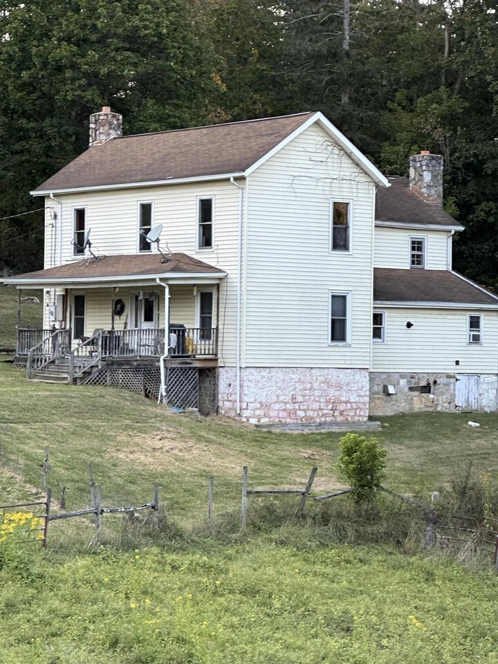 Property Photo:  1885 Charles Booth Rd.  WV 24976 