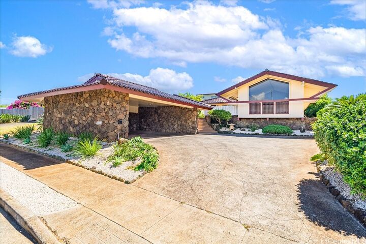 4316 Papu Circle  Honolulu HI 96816 photo