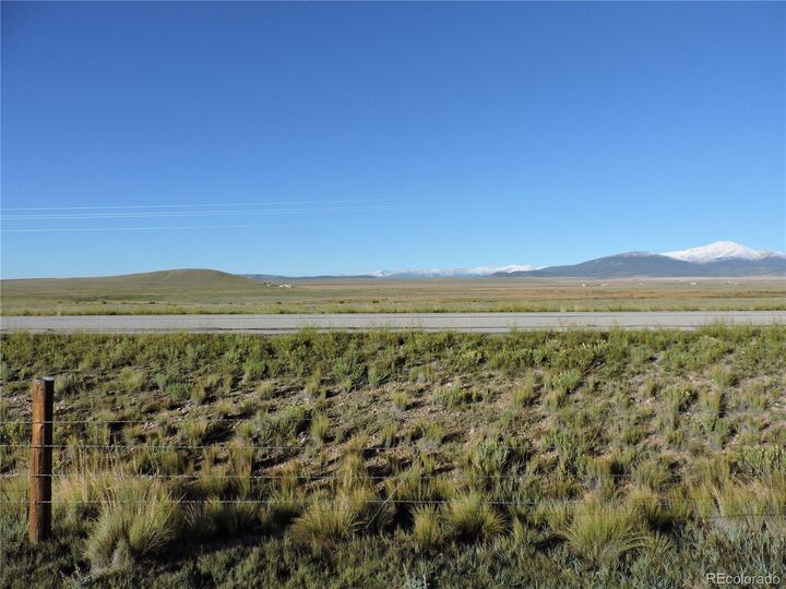 Property Photo: 300 Rocker 7 Ct CO 80456