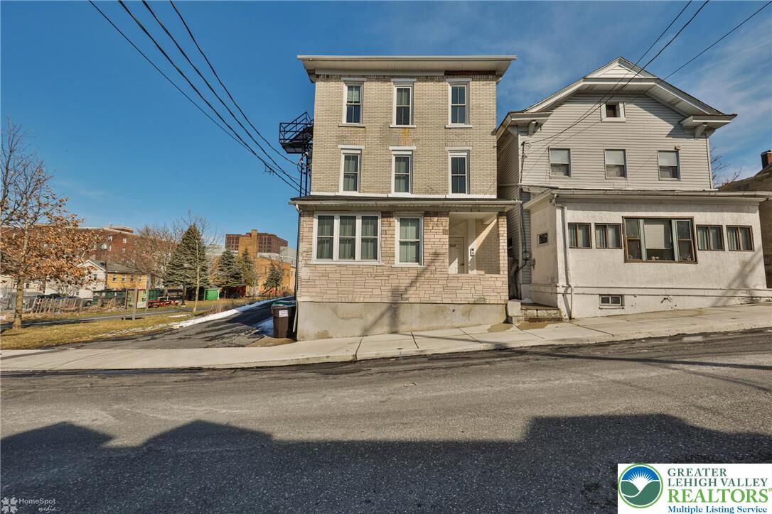 Property Photo: 328 Polk 4th Floor PA 18015