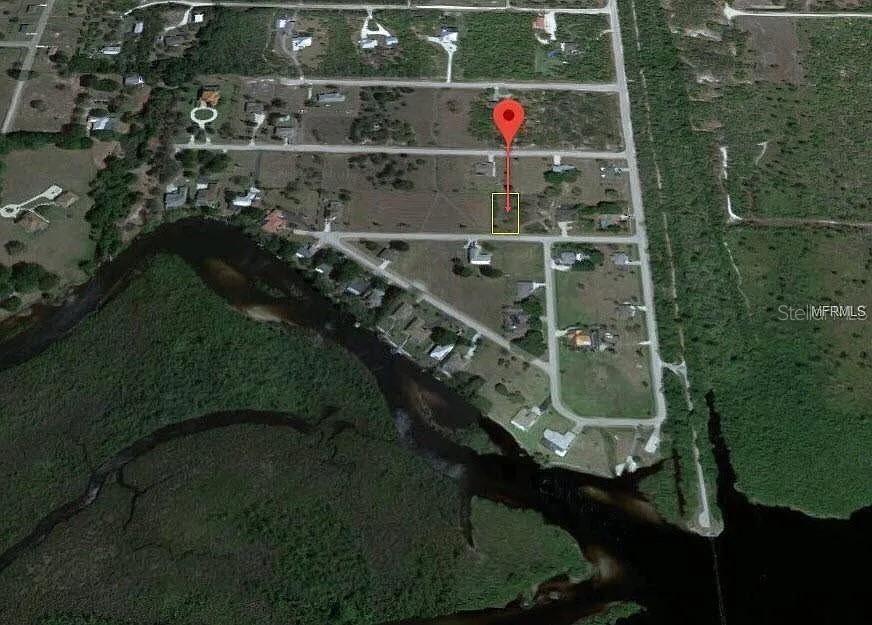 Property Photo: 31102 N Bend Street FL 33982