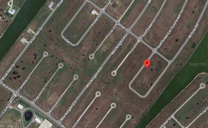 Property Photo: 37 Willow Road FL 33946
