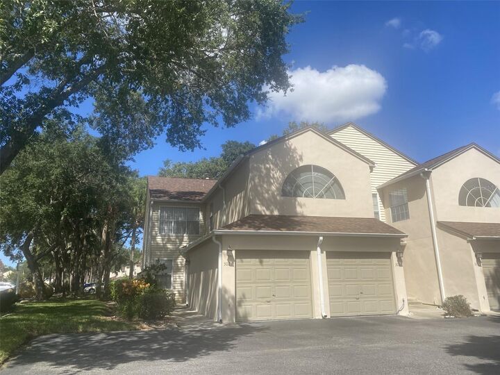Property Photo:  