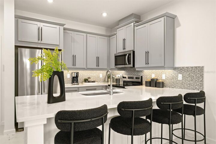 Property Photo:  1320 Crab Apple Lane  FL 32708 