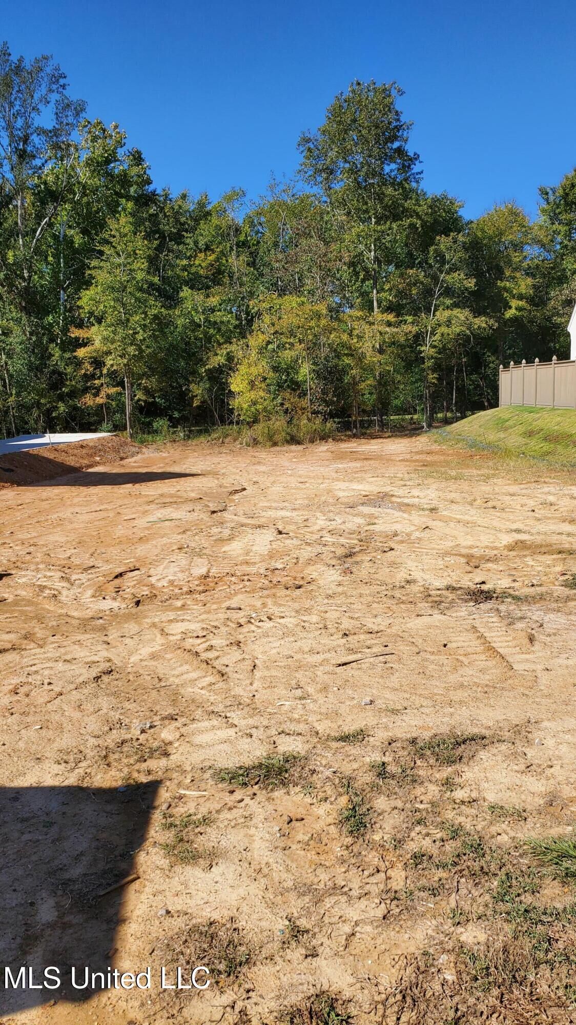 Property Photo:  115 Commonwealth Drive  MS 39110