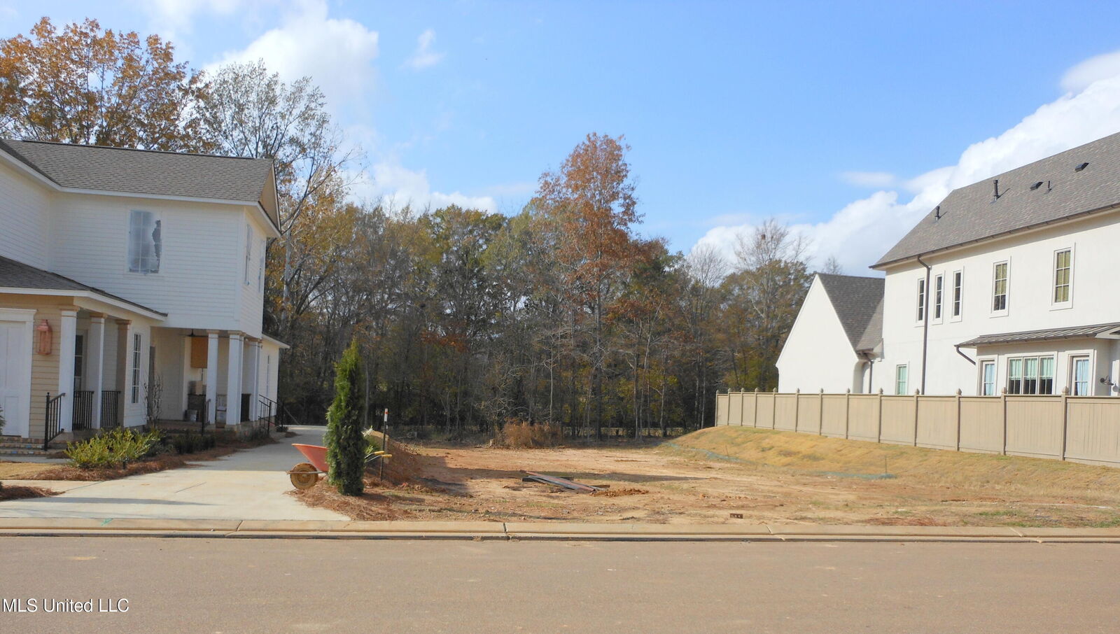 Property Photo: 115 Commonwealth Drive MS 39110