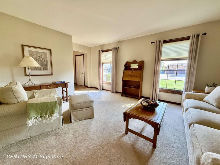Property Photo:  531 E Pilgrim Drive  MI 48638 