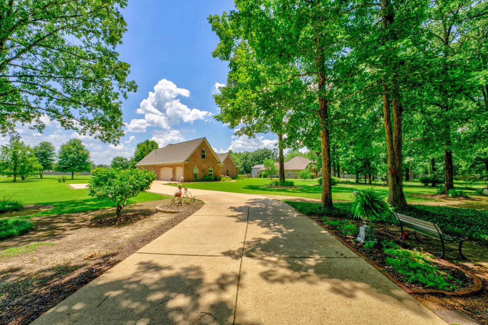 Property Photo:  290 Sellers Dr  TN 38060 