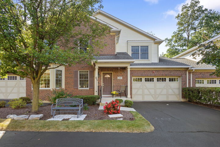 Property Photo:  1205 Charleston Court 1205  IL 60559 