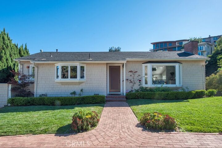 Property Photo:  7120 Pacific View Dr.  CA 90068 
