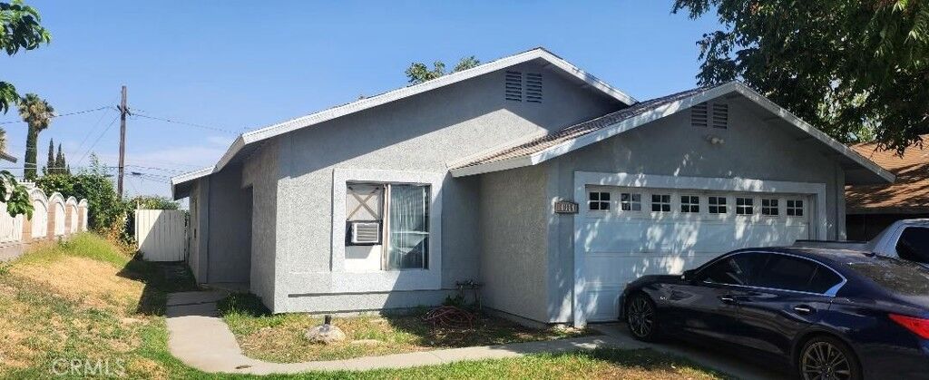 Property Photo: 1354 N Hermosa Avenue CA 92220