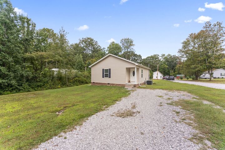 Property Photo:  354 Riddle Ln  TN 37330