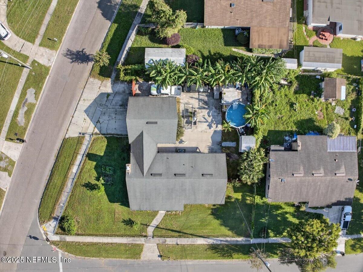 Property Photo:  7959 Lancia Street N  FL 32244 