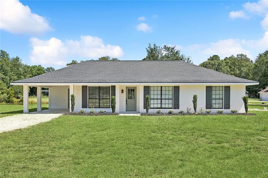 Property Photo: 41020 Brown Road LA 70454