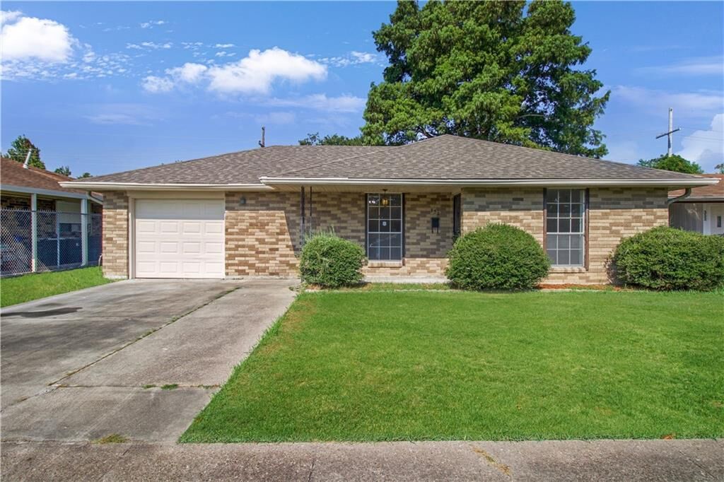 Property Photo:  356 Firethorn Drive  LA 70056 