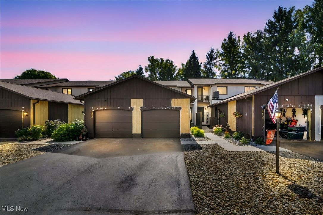 Property Photo:  3532 Villa Casa Court  OH 44212 
