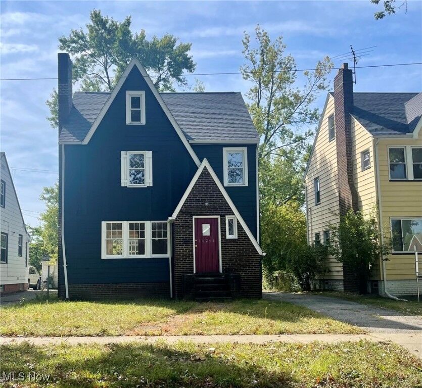 Property Photo: 16204 Invermere Avenue OH 44128
