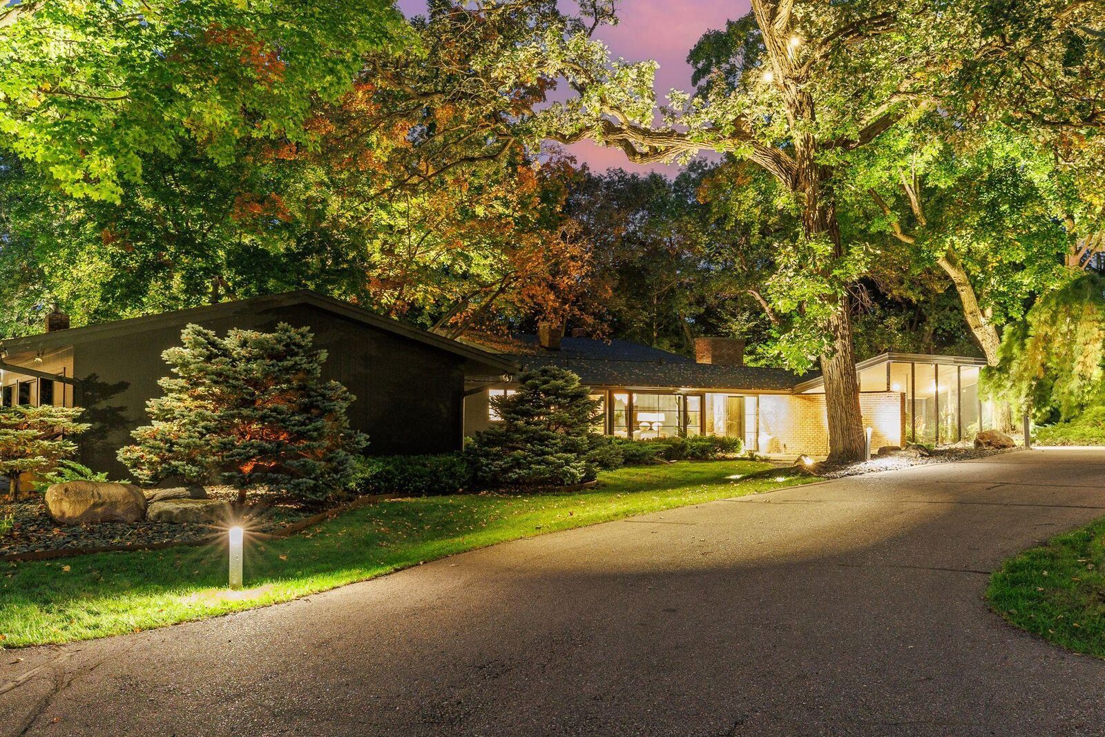 Property Photo:  20025 Manor Road  MN 55331 