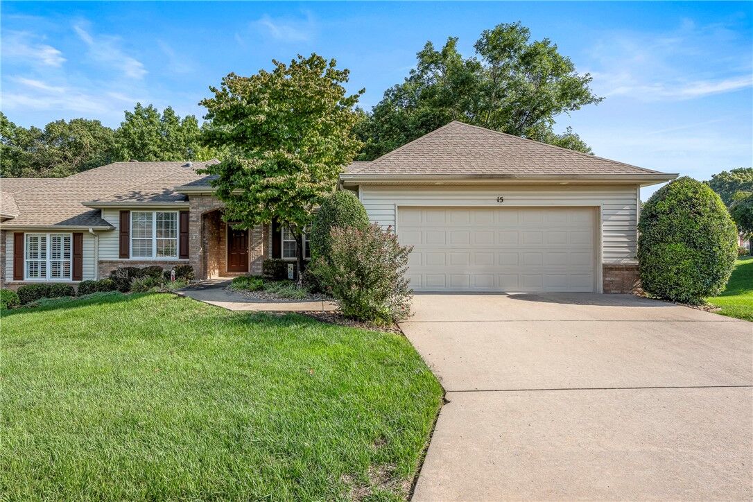 Property Photo:  15 Highland Parkway  AR 72715