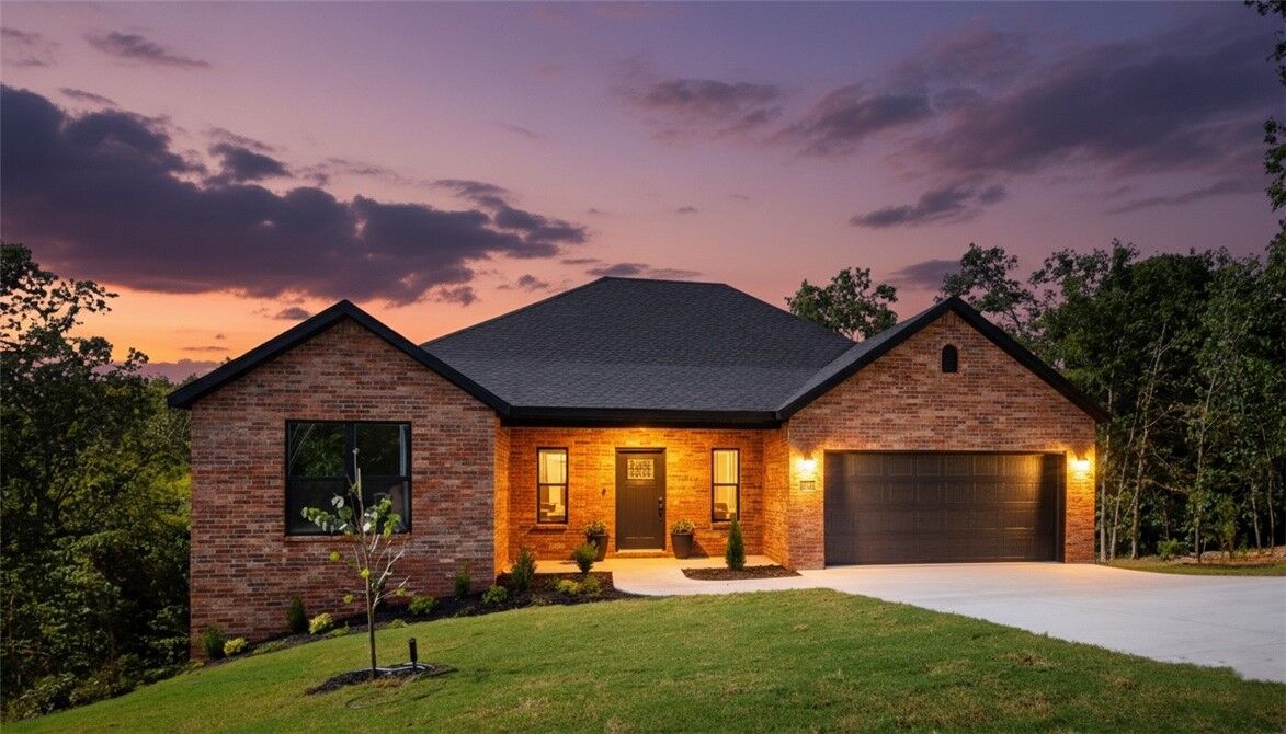 Property Photo: 6 Laurencekirk Lane AR 72715