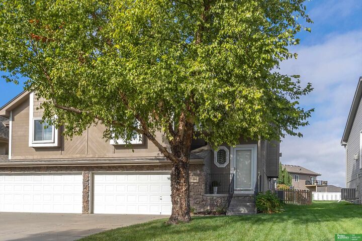 7004 N 153rd Street  Bennington NE 68007 photo