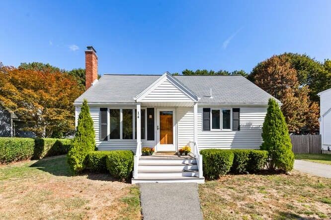 Property Photo:  14 Foster Drive  MA 01915 