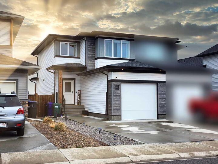237 Crocus Terrace W  Lethbridge AB T1J 5B2 photo