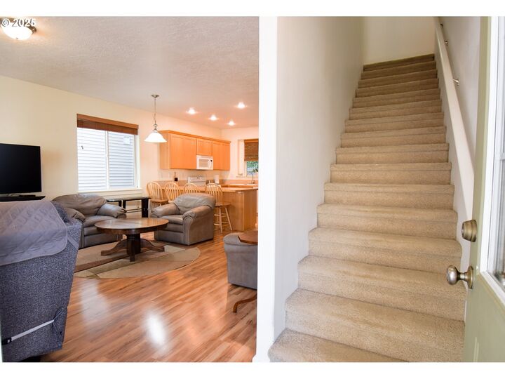 Property Photo: 45 SE Katani Ln OR 97014