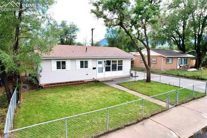 Property Photo: 1117 Montrose Avenue CO 80905