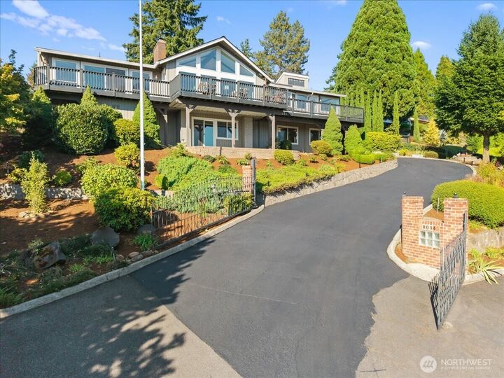 Property Photo:  8014 SE Middle Way  WA 98664 