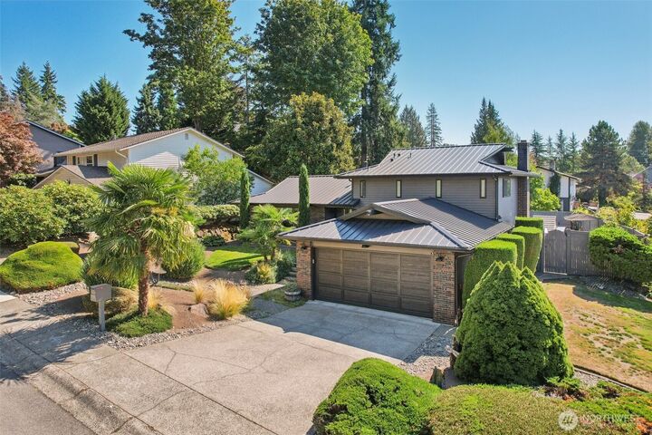 Property Photo:  14919 NE 10th Place  WA 98007 