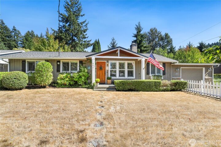 Property Photo:  4066  138th Avenue SE  WA 98006 