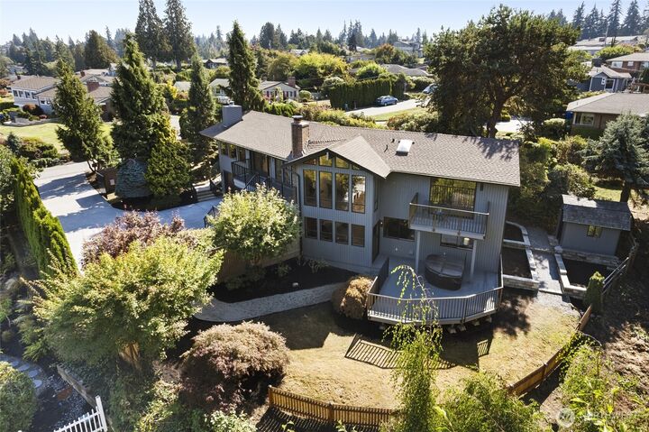 Property Photo:  5004  27th Avenue W  WA 98203 