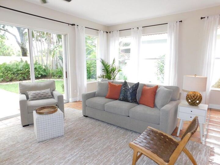 Property Photo:  304 S Hampton Drive  FL 33458 