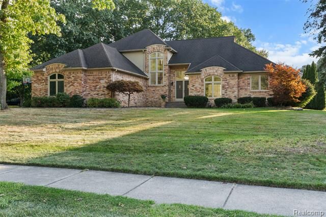Property Photo:  1615 Redbud Drive  MI 48098 