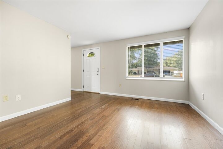 Property Photo:  414 Virginia Ave  IN 47374 