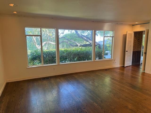 Property Photo:  1204 Laurel Hill Drive  CA 94402 