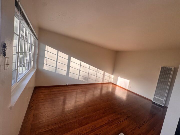 Property Photo:  222 Magnolia Avenue 3  CA 94080 