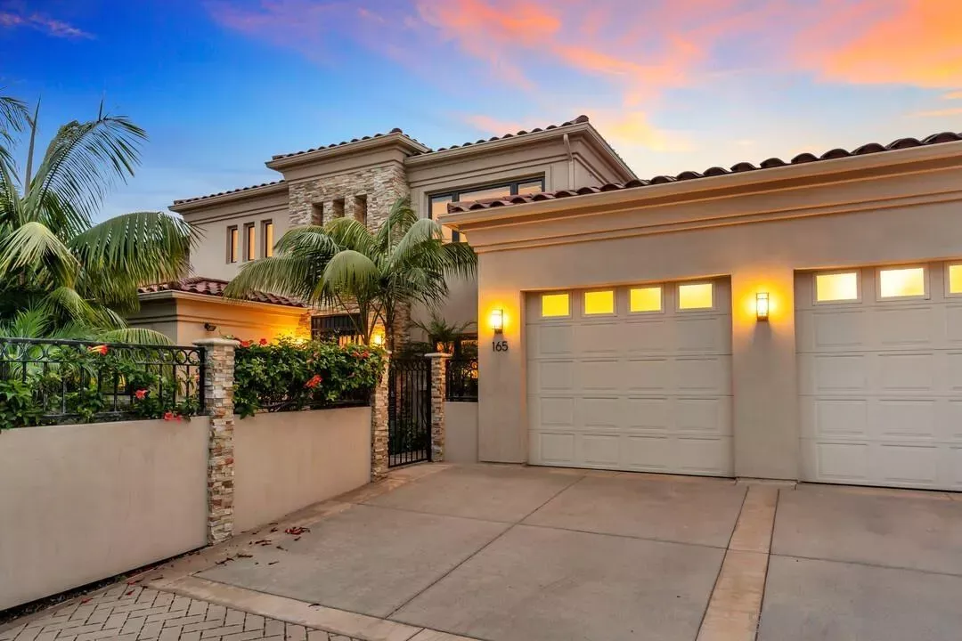 Property Photo:  165 Kilkenny  CA 92007 