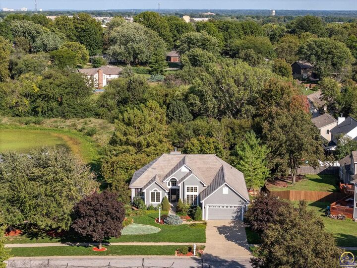 Property Photo:  2222 SW Pondview Dr  KS 66614